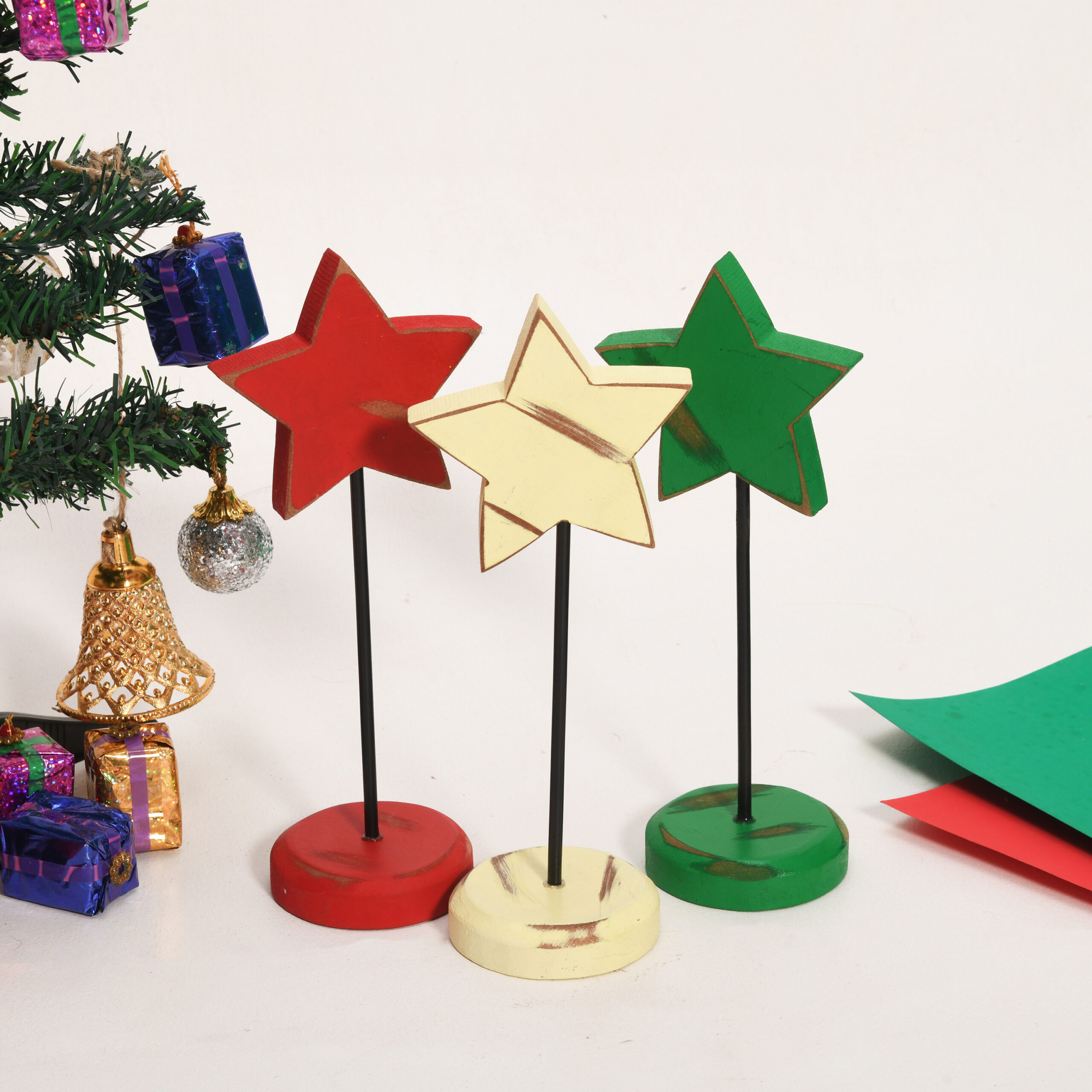 CRAFTMITRA MULTICOLOR Christmas Star Stand (PACK OF 3) - Image 1